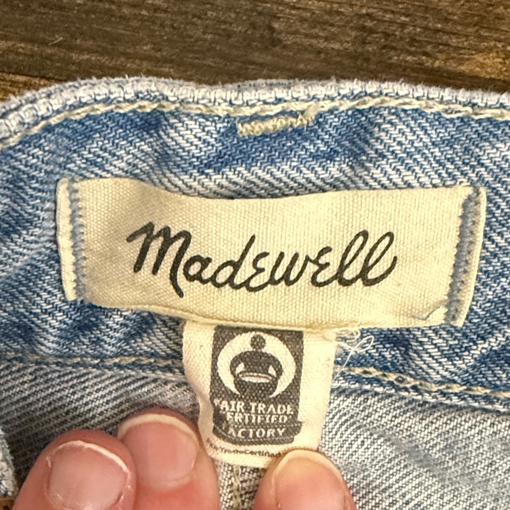 Madewell Light Blue Cropped Darted leg barrel  Jeans 27P - Picture 3 of 5